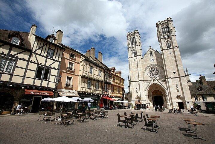 Guide touristique à Chalon-sur-Saône - Guide touristique officiel à disposition