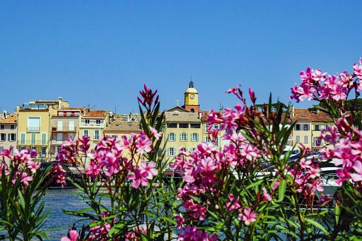 Explorez Saint-Tropez en 60 minutes avec un Local