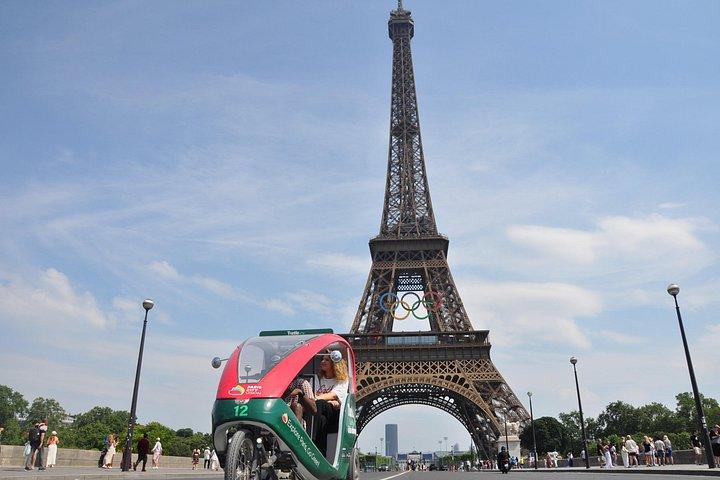 Visite Guidée Privée en vélo-cab à Paris: Le Gustave Eiffel