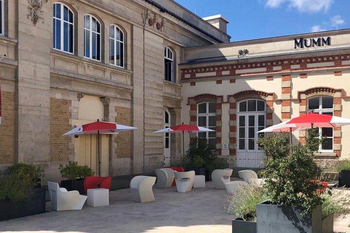 Champagne Mumm à Reims Excursion privée d'une demi-journée au départ de Paris