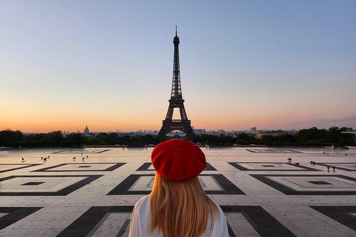 Paris Sans Personnes - Sunrise Bike Tour & Breakfast