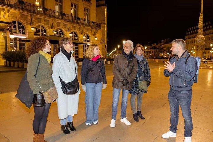 Bordeaux by Night : Visite à pied en petit groupe