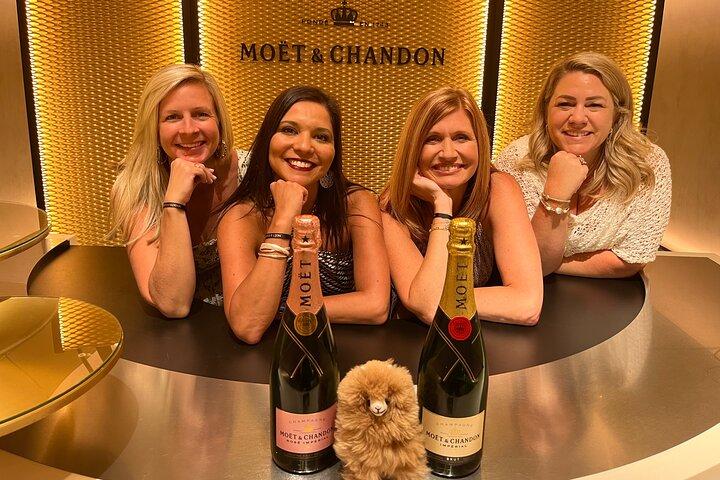 Excursion guidée d'une journée en petit groupe Moët & Veuve Clicquot