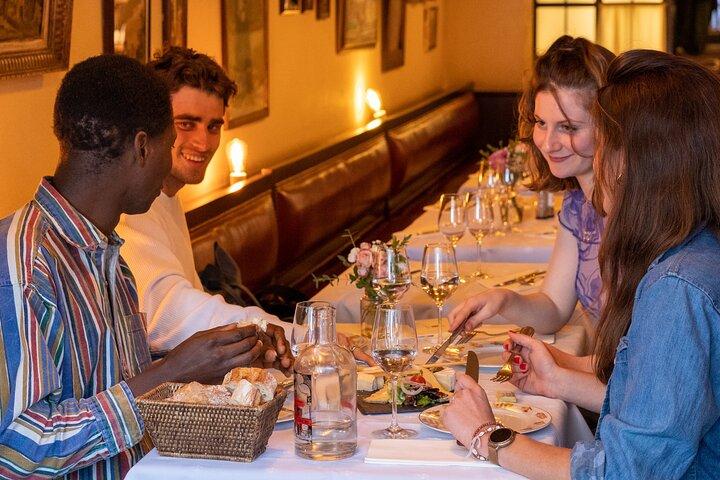Visite guidée Paris Montmartre : Un repas complet par Do Eat Better