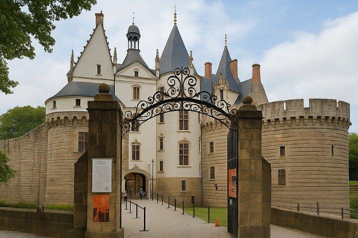 Visite à pied autonome de Nantes avec une APP