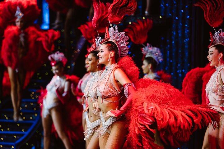 Visite des Illuminations de Paris avec spectacle du Moulin Rouge et croisière en option