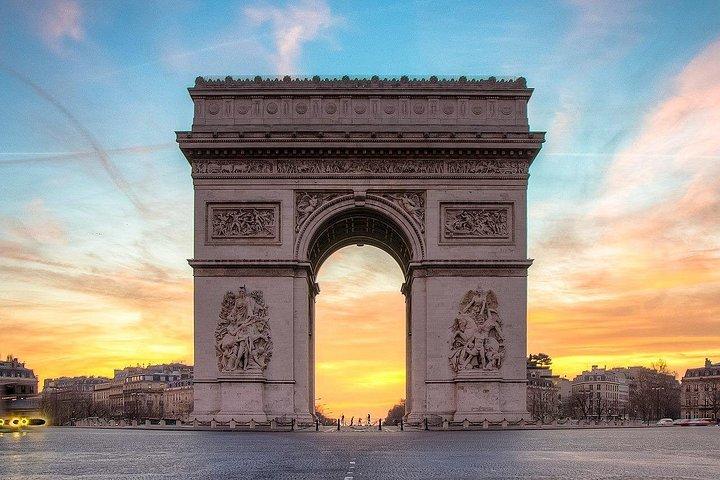 Accès Arc de Triomphe avec visite guidée à pied en option