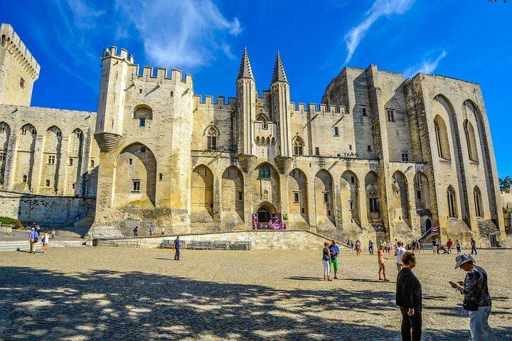 Visite à pied d'Avignon avec audioguide sur votre smartphone
