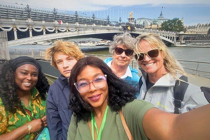 Excursion d'une demi-journée à Paris et croisière, Guide privé et entrée au Louvre