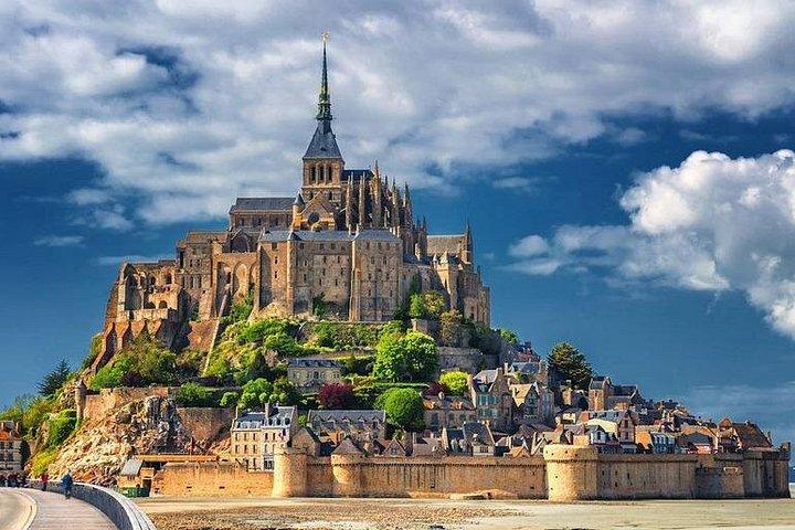 2 Jours Escapade privé 3 Chateaux Mont St Michel D Day-VAN VIP