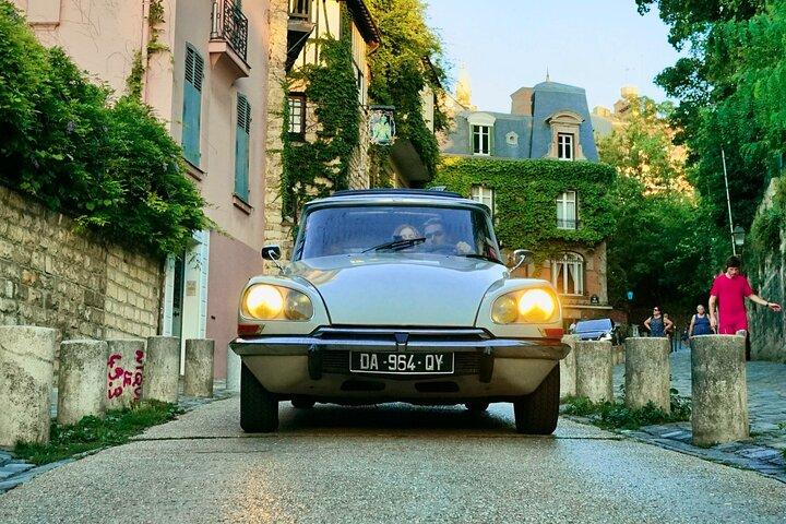 Visite des secrets de Paris dans une Citroën DS à toit ouvert vintage