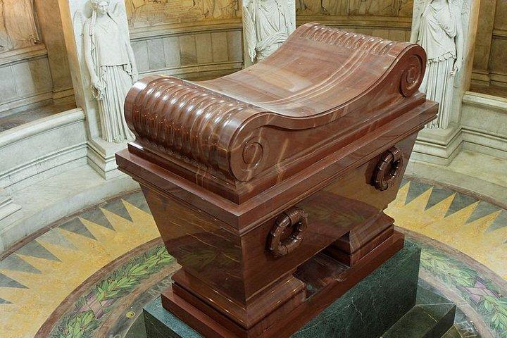 Visite de la tombe de Napoléon à Paris