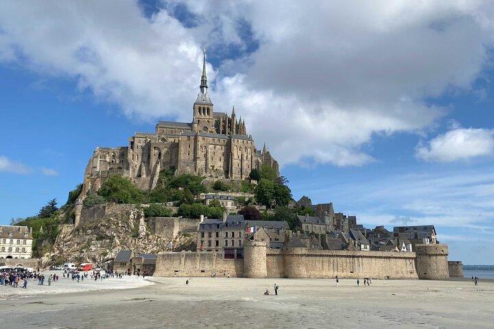 Explorez le Mont Saint Michel avec visite guidée et accès à l'abbaye
