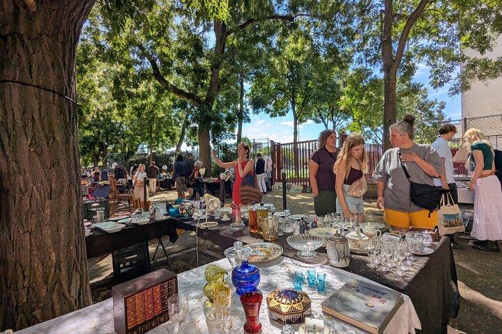 Visite à pied des Vanves du marché aux puces