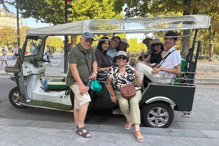 Visite privée de 3 heures à Paris en Tuk Tuk électrique