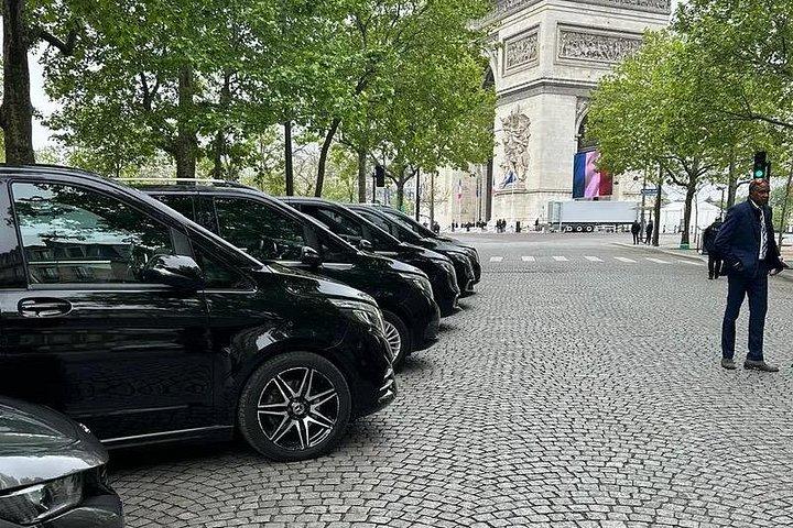 Transferts entre Paris et Aéroports de Paris Disneyland Versaille