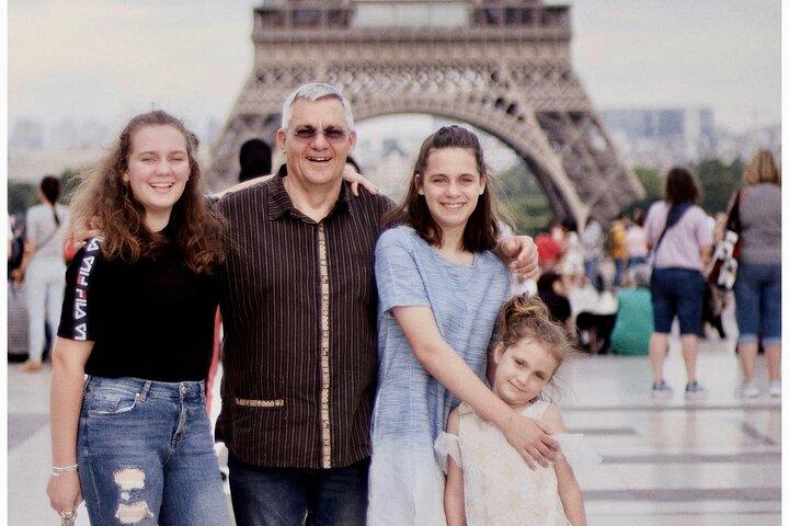 Tour Eiffel avec accès au sommet et pâtisseries Françaises (escalade)