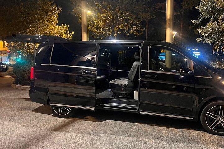 Transfert privé Paris à Amsterdam avec chauffeur multilingue