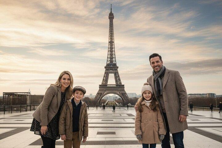 Visite guidée avec accès réservé à la Tour Eiffel avec option sommet