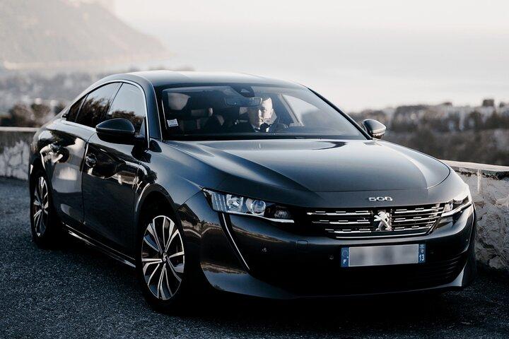 Transfert Aéroport Marseille : Service de Chauffeur Privé