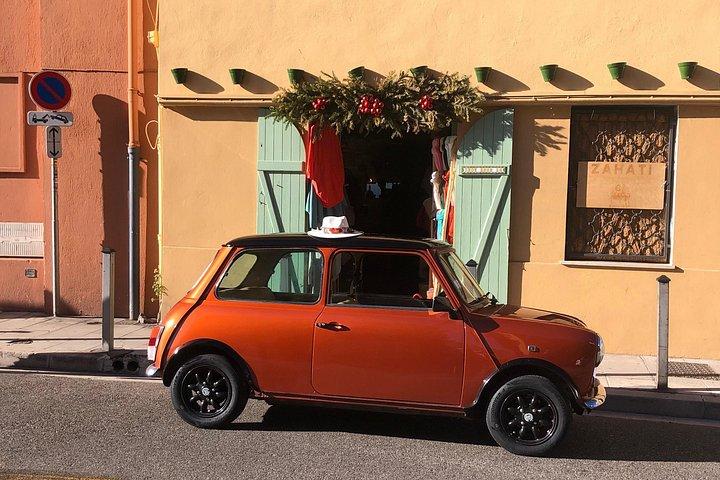 Mini Austin 1987 sur la Côte d’Azur avec chauffeur guide