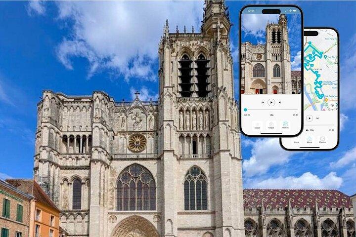 Cathédrale Saint-Étienne de Sens Audio Guide avec téléphone portable