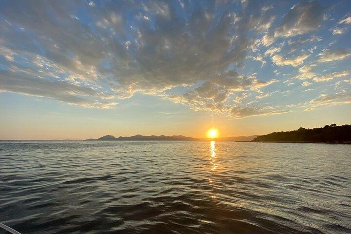 Évasion privée au coucher du soleil de Cannes aux îles de Lerins