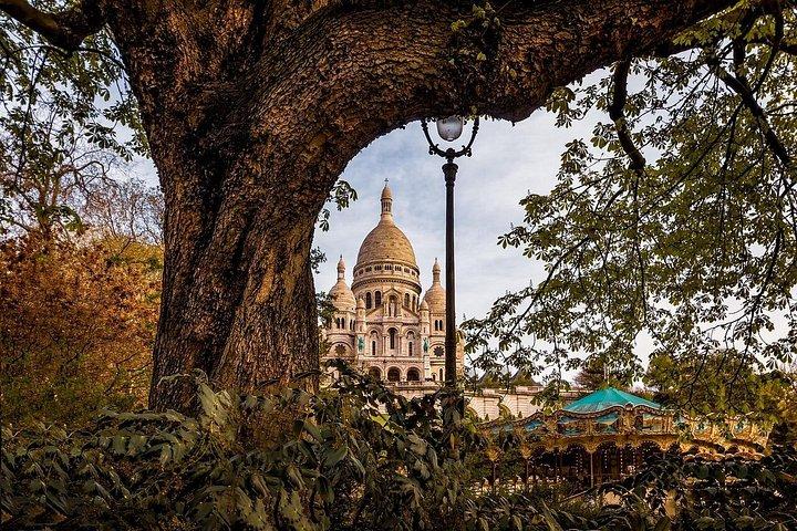 Visite à pied secrète de Montmartre : Art, Amour & Histoires Interdites