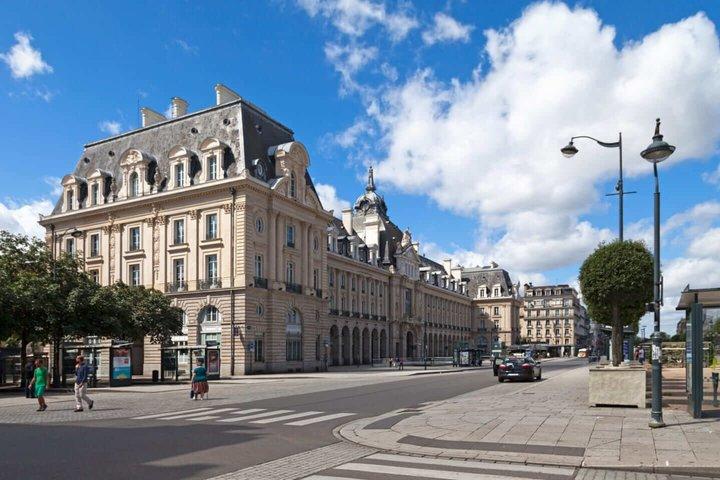 Bonjour Rennes : Private 2 - Heure Intro City Walk avec Guide Local