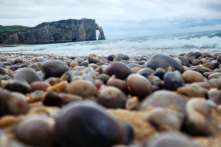 Excursion d'une journée à Étretat et Honfleur au départ de Paris Perles de la côte normande
