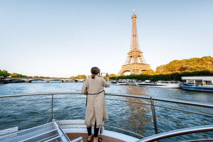 1 - Billet croisière d'une heure sur la Seine depuis la Tour Eiffel