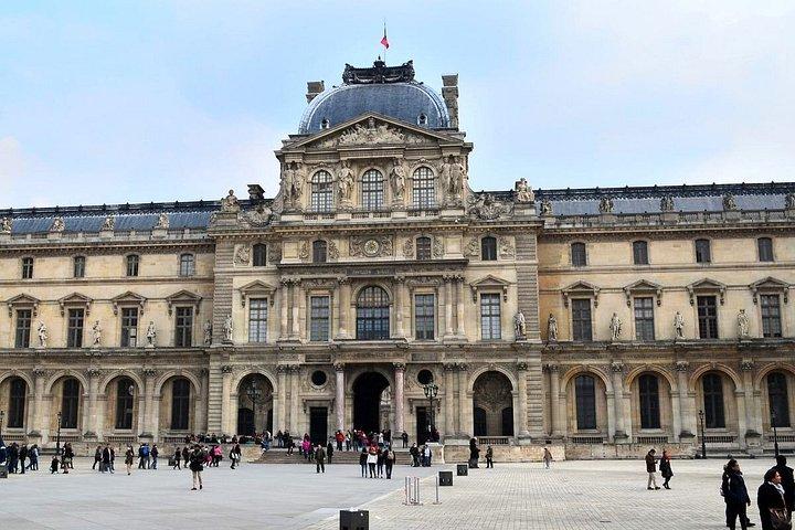 Musée du Louvre Visite guidée en petit groupe avec entrée