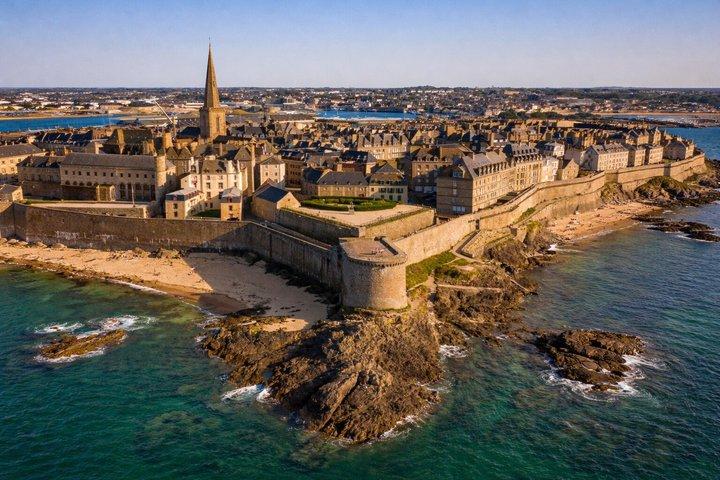 De Paris à Saint Malo et Dinard Excursion privée d'une journée sur le littoral