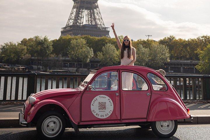 Circuit « Emily in Paris » – à bord d'une Citroën 2CV rose