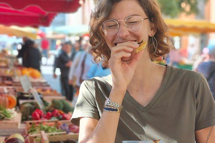 Visite culinaire et historique de Toulon avec un Guide local