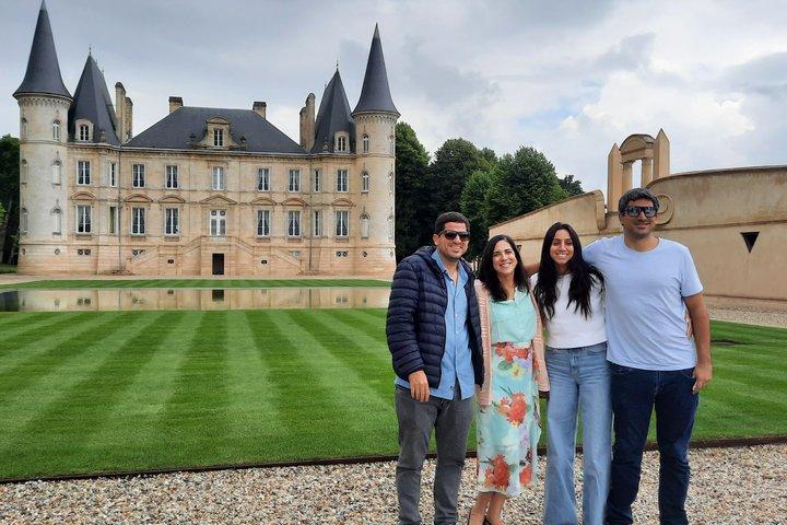 Visite privée des amateurs de vins de la région Bordeaux Médoc avec visites de châteaux et dégustations