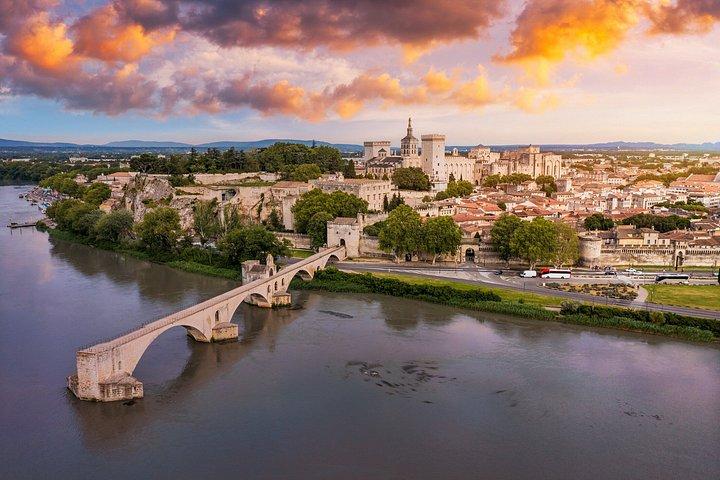 Visite privée : Avignon & Patrimoine pontifical au départ d'Arles