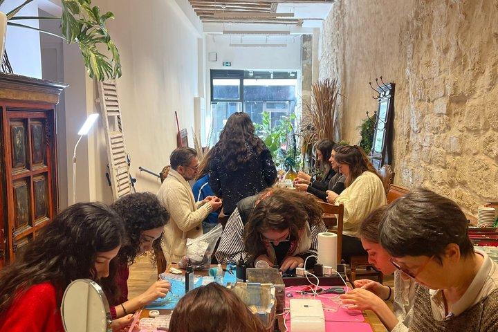 Atelier de fabrication de bijoux en résine Paris 1e Duo