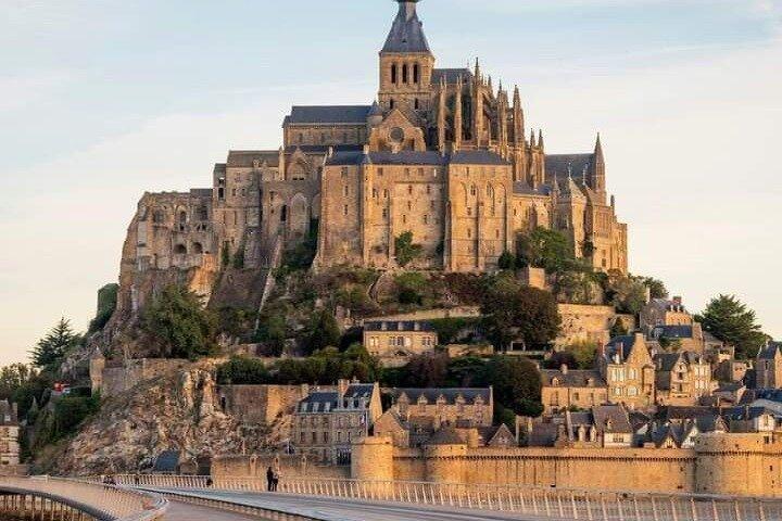 Visite privée du Mont Saint-Michel au départ de Paris avec entrée incluse