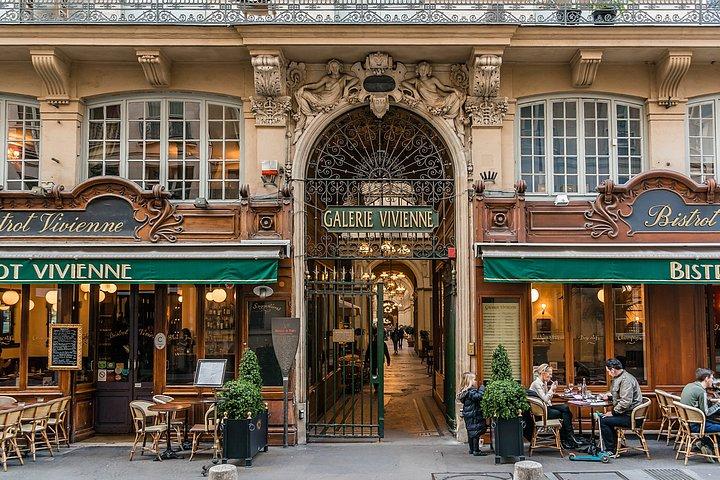 Visite privée de Paris : joyaux cachés et quartiers branchés avec café