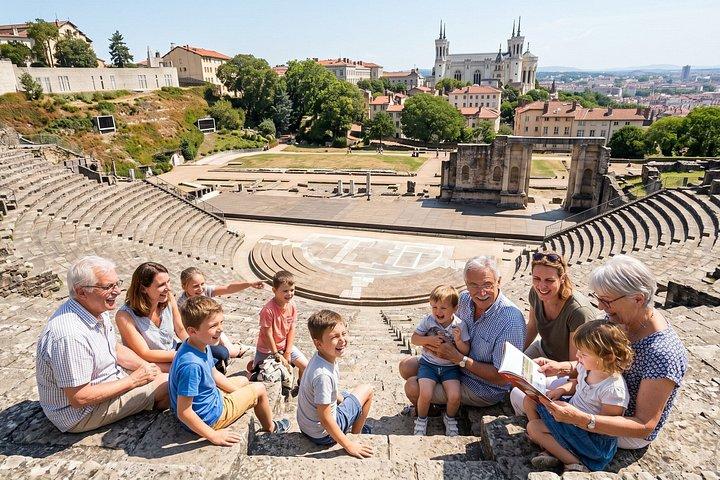 Visite privée en famille à pied dans le patrimoine de la vieille ville de Lyon