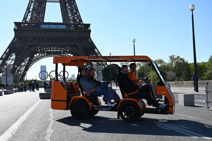 Visite privée de Paris en vélo bus : Tour Eiffel, Louvre, Opéra