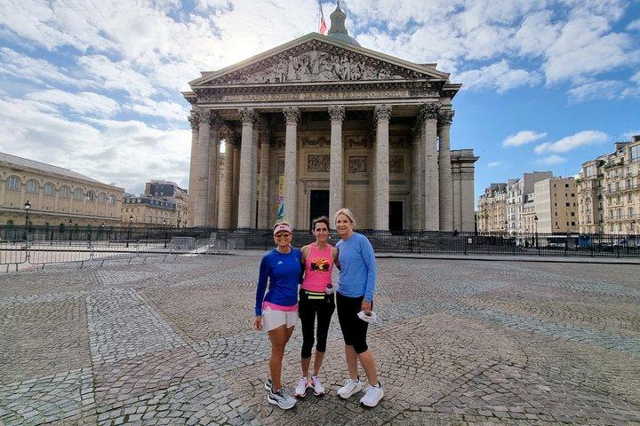 Thematic Paris Running Tour Latin Quarter and Cité and St Germain