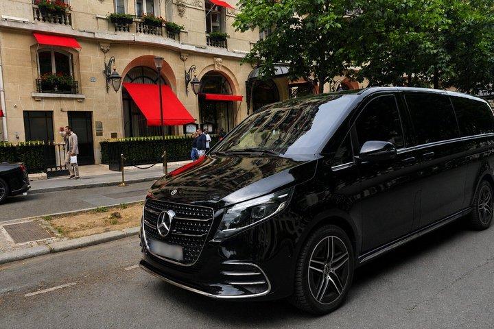 Aéroport Paris CDG Transfert Privé Premium Van et Berline 24 7