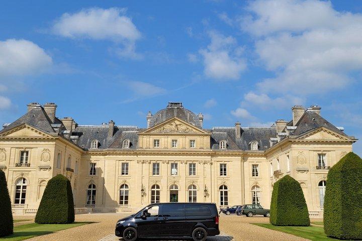 Aéroport Paris Orly Transfert Privé Premium Van et Berline 24sur7