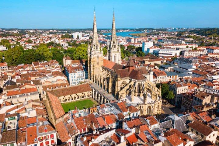Bonjour Bayonne : Privé 2 - Heure Intro City Walk avec Guide Local