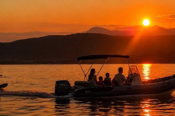 Porto Vecchio Balade en bateau et JetSurf au coucher de soleil