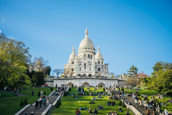 Visite à pied semi-privée de Montmartre avec dégustation de vins et fromages