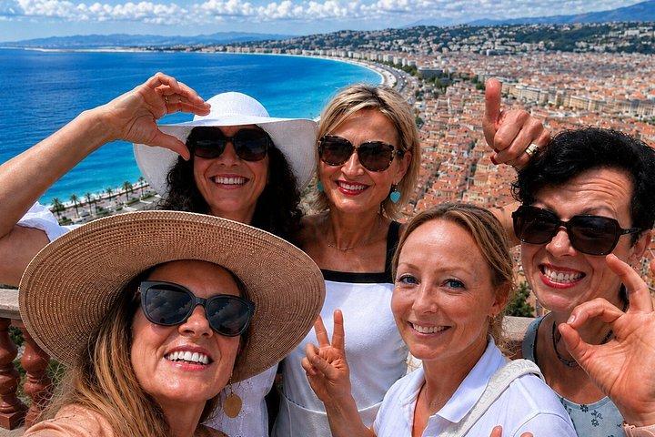 Belle visite guidée en petit groupe : Histoires cachées et secrets de la ville