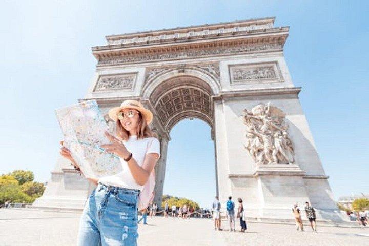 Paris Top 15 des attractions Tour Eiffel Louvre Champs Elysées